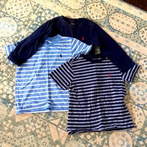 3 boys Polo shirts 2T/3T 🦊